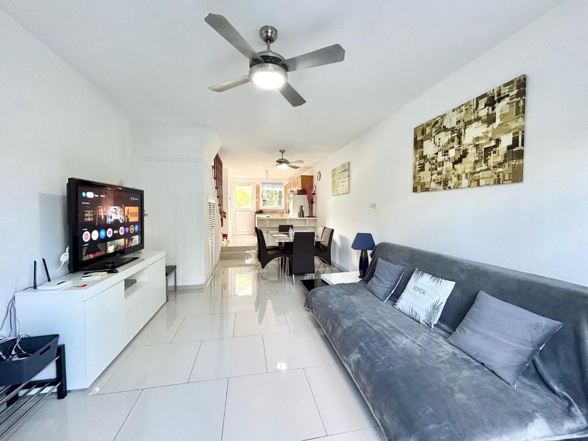 Margarita Gardens-maisonette Apartament